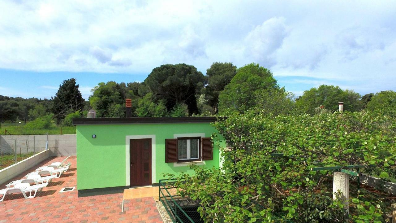 Villa Pinija Fažana Exteriör bild